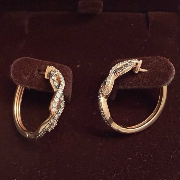 Le Vian 14K Rose Gold 3/4ctw VS/G Natural Diamond Twist Hoop Huggie Earrings - Picture 6 of 15